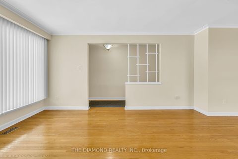 Photo 9 at 100 Summitcrest Drive, Richview, Toronto