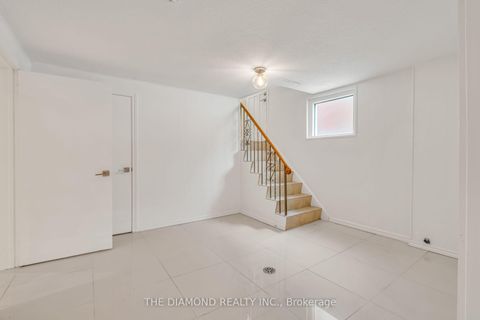 Photo 35 at 100 Summitcrest Drive, Richview, Toronto