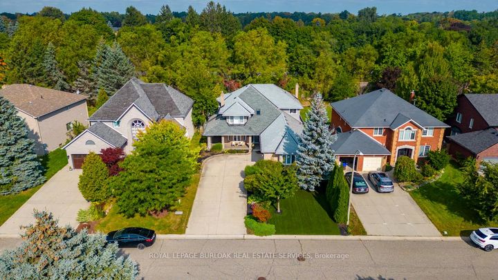 Photo 2 at 117 Miller Drive, Ancaster, Hamilton