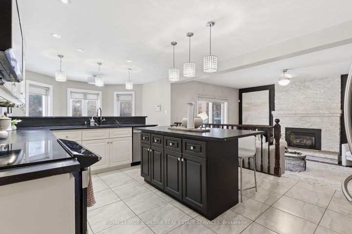 Photo 5 at 117 Miller Drive, Ancaster, Hamilton