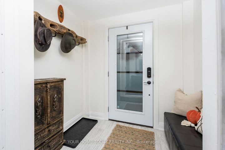 Photo 4 at 190 Main Street S, Georgetown, Halton Hills