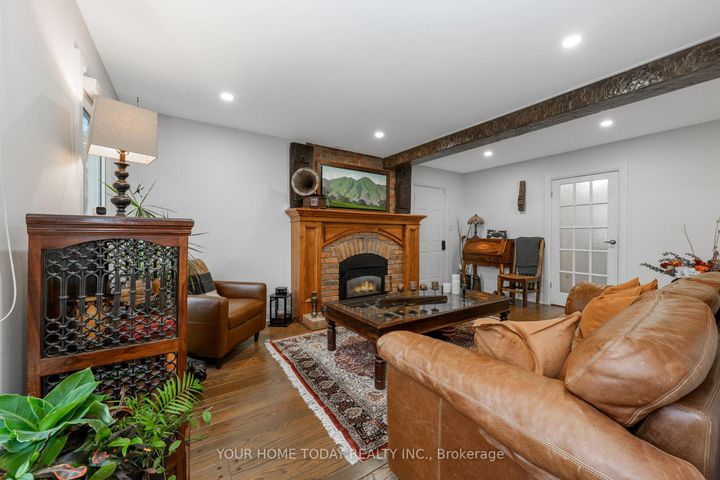 Photo 5 at 190 Main Street S, Georgetown, Halton Hills