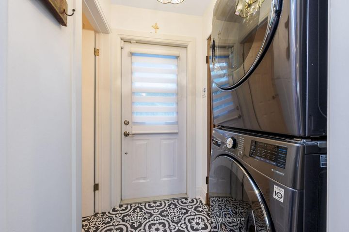 Photo 7 at 190 Main Street S, Georgetown, Halton Hills