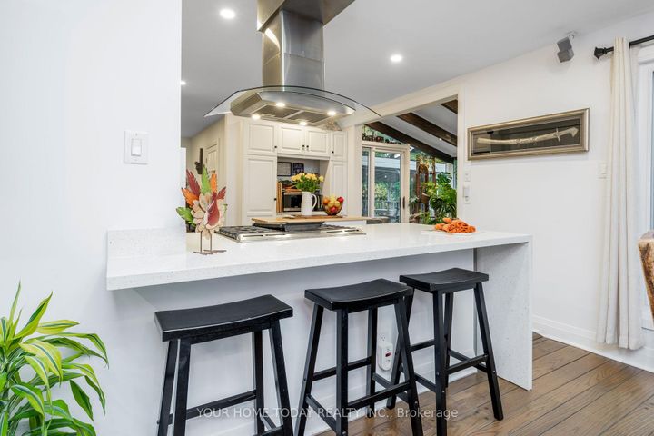 Photo 12 at 190 Main Street S, Georgetown, Halton Hills