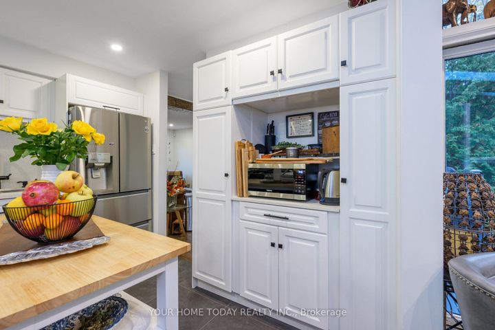 Photo 15 at 190 Main Street S, Georgetown, Halton Hills