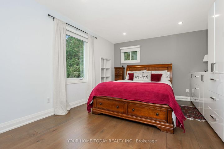 Photo 18 at 190 Main Street S, Georgetown, Halton Hills