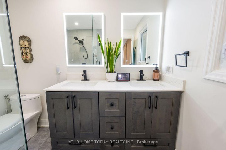 Photo 21 at 190 Main Street S, Georgetown, Halton Hills