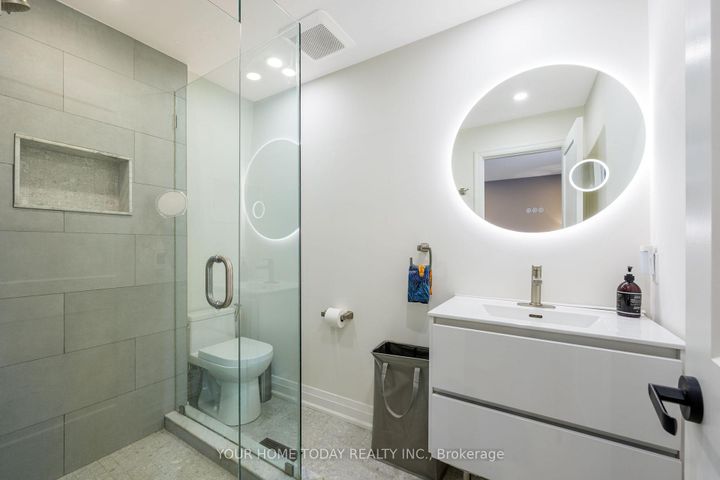 Photo 24 at 190 Main Street S, Georgetown, Halton Hills