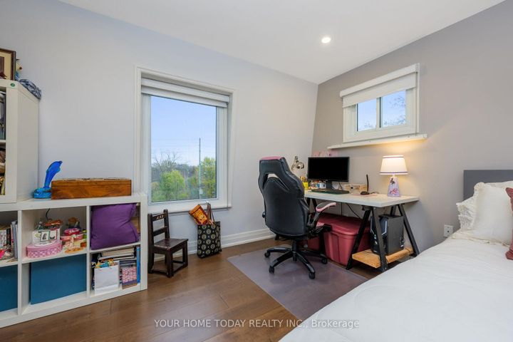 Photo 27 at 190 Main Street S, Georgetown, Halton Hills