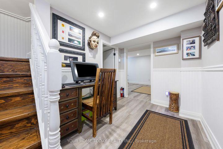 Photo 29 at 190 Main Street S, Georgetown, Halton Hills