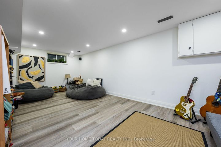 Photo 30 at 190 Main Street S, Georgetown, Halton Hills