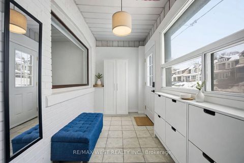 Photo 3 at 902 Woodbine Avenue, Woodbine Corridor, Toronto