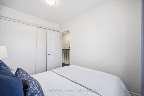 Photo 29 at 902 Woodbine Avenue, Woodbine Corridor, Toronto