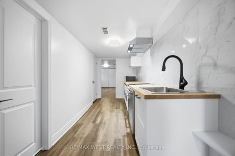 Photo 32 at 902 Woodbine Avenue, Woodbine Corridor, Toronto