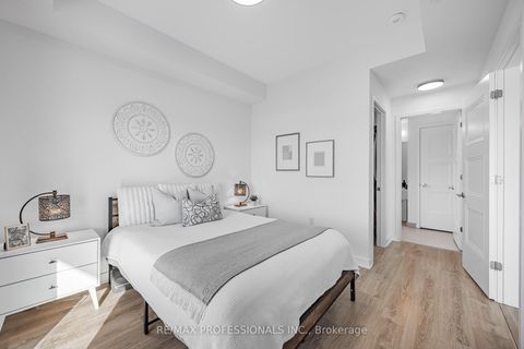 Photo 11 at 906 - 25 Neighbourhood Lane, Queensway, Toronto