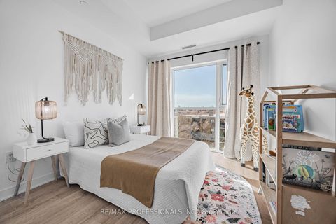 Photo 15 at 906 - 25 Neighbourhood Lane, Queensway, Toronto