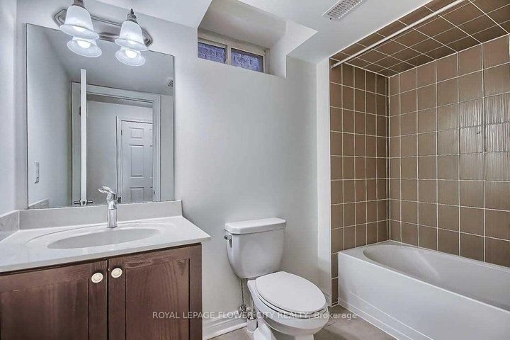 Photo 27 at 101 Huguenot Road, GO Glenorchy, Oakville