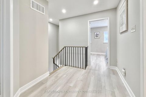 Photo 17 at 617 Gibney Crescent, Summerhill Estates, Newmarket