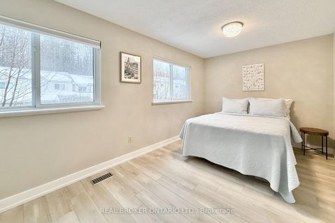 Photo 18 at 617 Gibney Crescent, Summerhill Estates, Newmarket