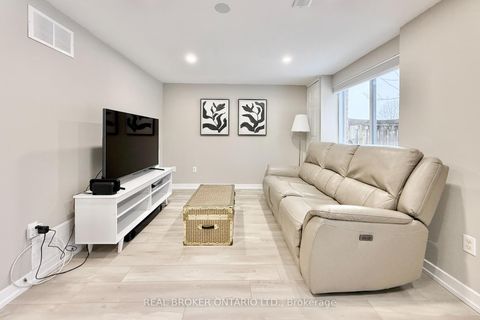 Photo 26 at 617 Gibney Crescent, Summerhill Estates, Newmarket