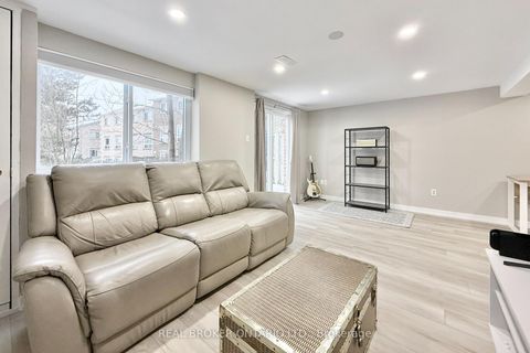 Photo 27 at 617 Gibney Crescent, Summerhill Estates, Newmarket