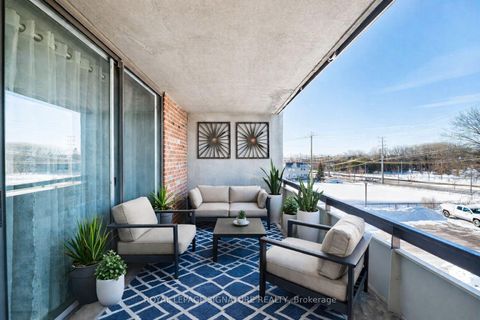 Photo 24 at 308 - 20 William Roe Boulevard, Central Newmarket, Newmarket