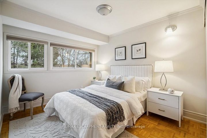 Photo 6 at 80 - 915 Inverhouse Drive, Clarkson, Mississauga