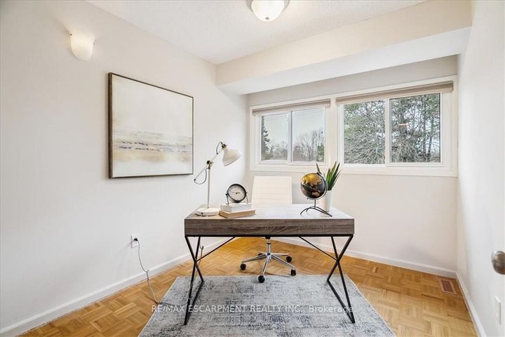 Photo 9 at 80 - 915 Inverhouse Drive, Clarkson, Mississauga