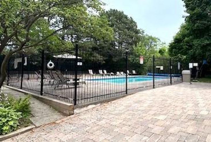 Photo 16 at 80 - 915 Inverhouse Drive, Clarkson, Mississauga