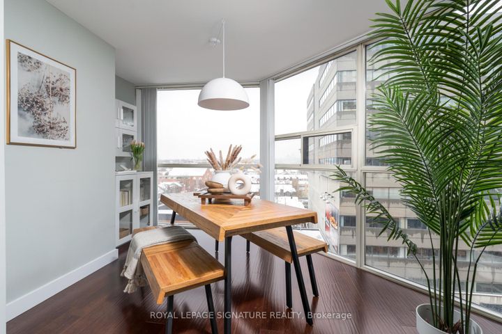 Photo 10 at 903 - 725 King Street W, Niagara, Toronto