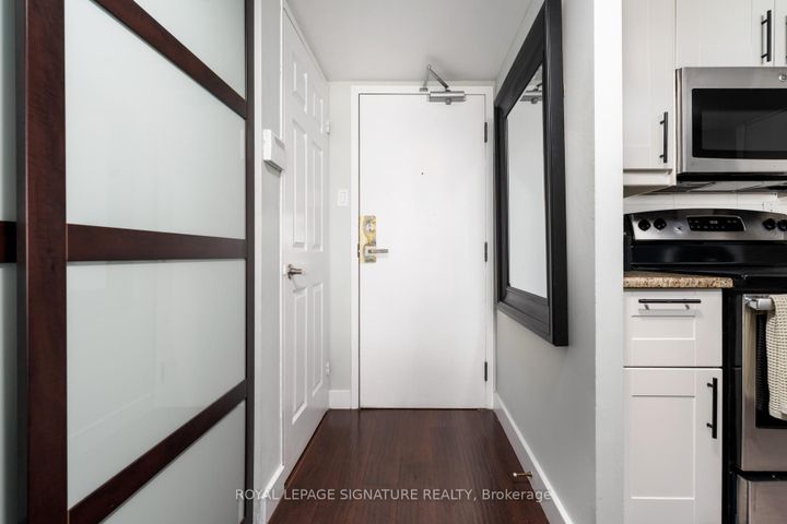 Photo 19 at 903 - 725 King Street W, Niagara, Toronto