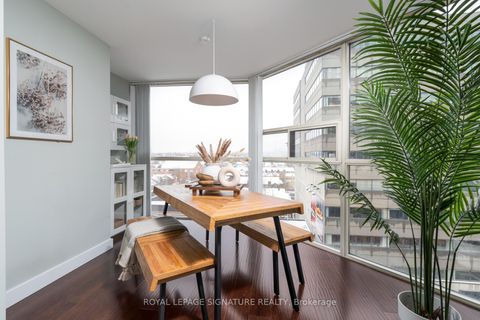 Photo 10 at 903 - 725 King Street W, Niagara, Toronto