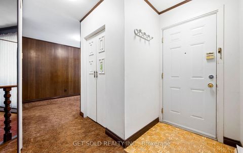 Photo 9 at 827 - 20 Tandridge Crescent, Old Rexdale, Toronto