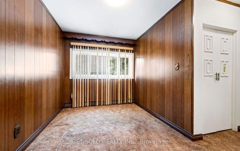 Photo 10 at 827 - 20 Tandridge Crescent, Old Rexdale, Toronto