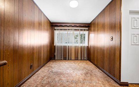 Photo 12 at 827 - 20 Tandridge Crescent, Old Rexdale, Toronto