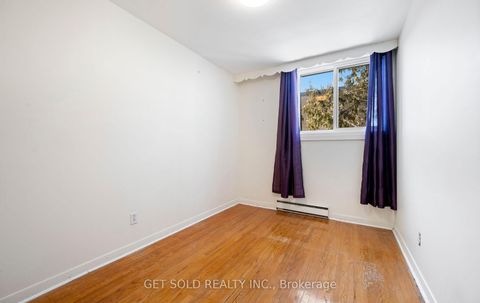 Photo 32 at 827 - 20 Tandridge Crescent, Old Rexdale, Toronto