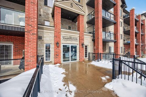 Photo 4 at 105 - 5 Greenwich Street, Ardagh, Barrie