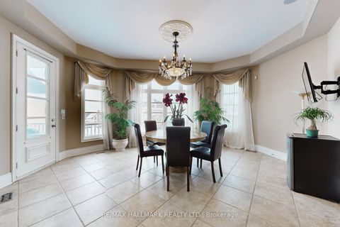 Photo 19 at 123 Carisbrooke Circle, Bayview Southeast, Aurora