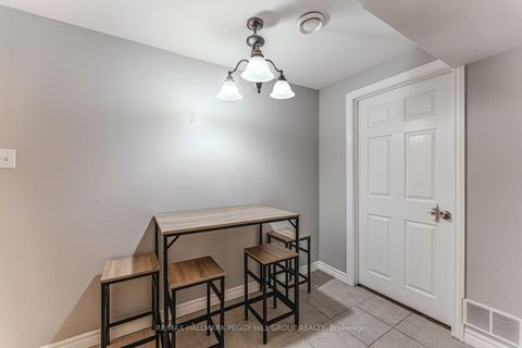 Photo 11 at 69 Fox Run, Letitia Heights, Barrie