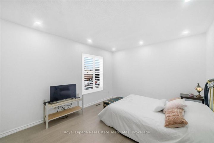 Photo 16 at 85 - 6699 Falconer Drive, Streetsville, Mississauga