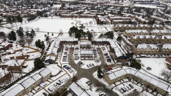 Photo 32 at 85 - 6699 Falconer Drive, Streetsville, Mississauga