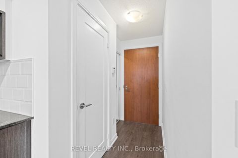 Photo 5 at 619 - 275 VILLAGE GREEN Square, Malvern West, Toronto