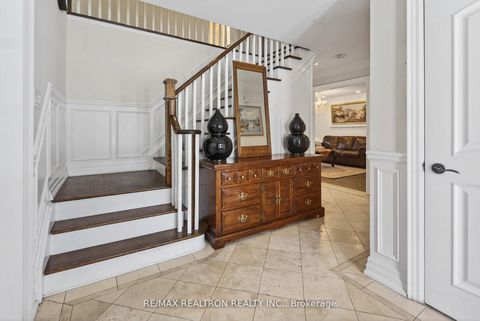 Photo 10 at 42 Blackforest Drive, Oak Ridges, Richmond Hill