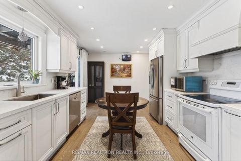 Photo 17 at 42 Blackforest Drive, Oak Ridges, Richmond Hill