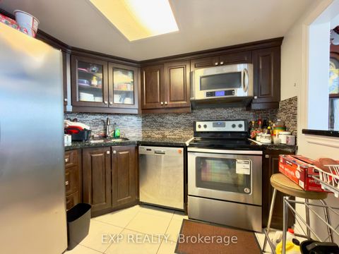 Photo 8 at 1814 - 150 Alton Towers Circle, Milliken, Toronto