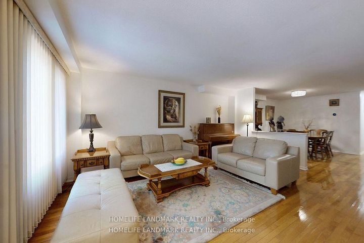 Photo 4 at 32 Coatsworth Crescent, Woodbine Corridor, Toronto