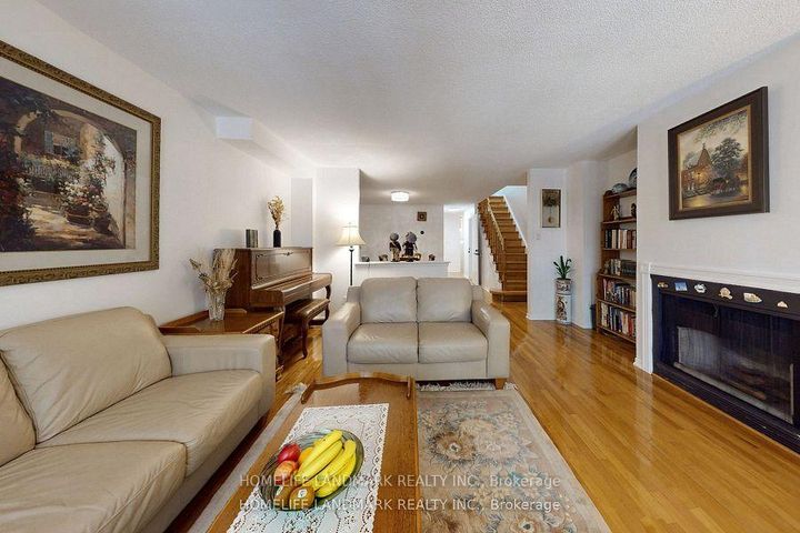 Photo 8 at 32 Coatsworth Crescent, Woodbine Corridor, Toronto