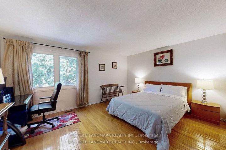 Photo 14 at 32 Coatsworth Crescent, Woodbine Corridor, Toronto