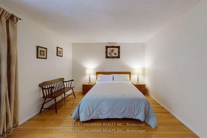 Photo 16 at 32 Coatsworth Crescent, Woodbine Corridor, Toronto