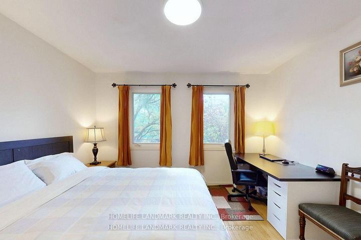 Photo 20 at 32 Coatsworth Crescent, Woodbine Corridor, Toronto